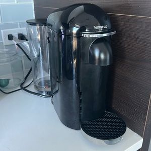 Nespresso VertuoPlus Deluxe Black
